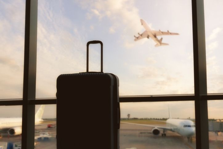 Chicago Rockford International Airport Guide: Flights, Amenities, and Private Transfers Featured Photo