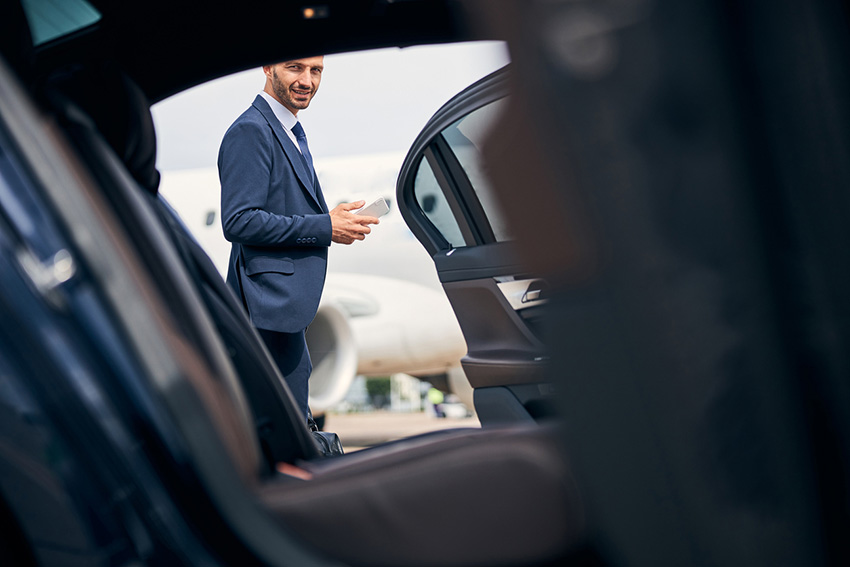 Chicago Executive Airport (PWK) Limousine Service